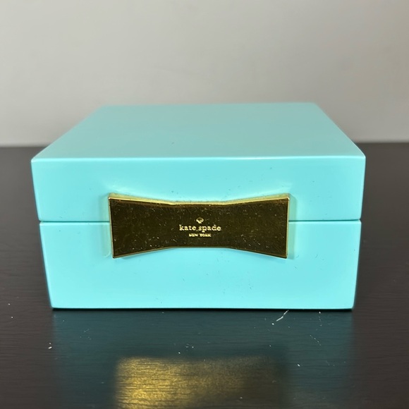 kate spade new york Garden Drive Square Jewelry Box Blue Turquoise - Picture 1 of 8